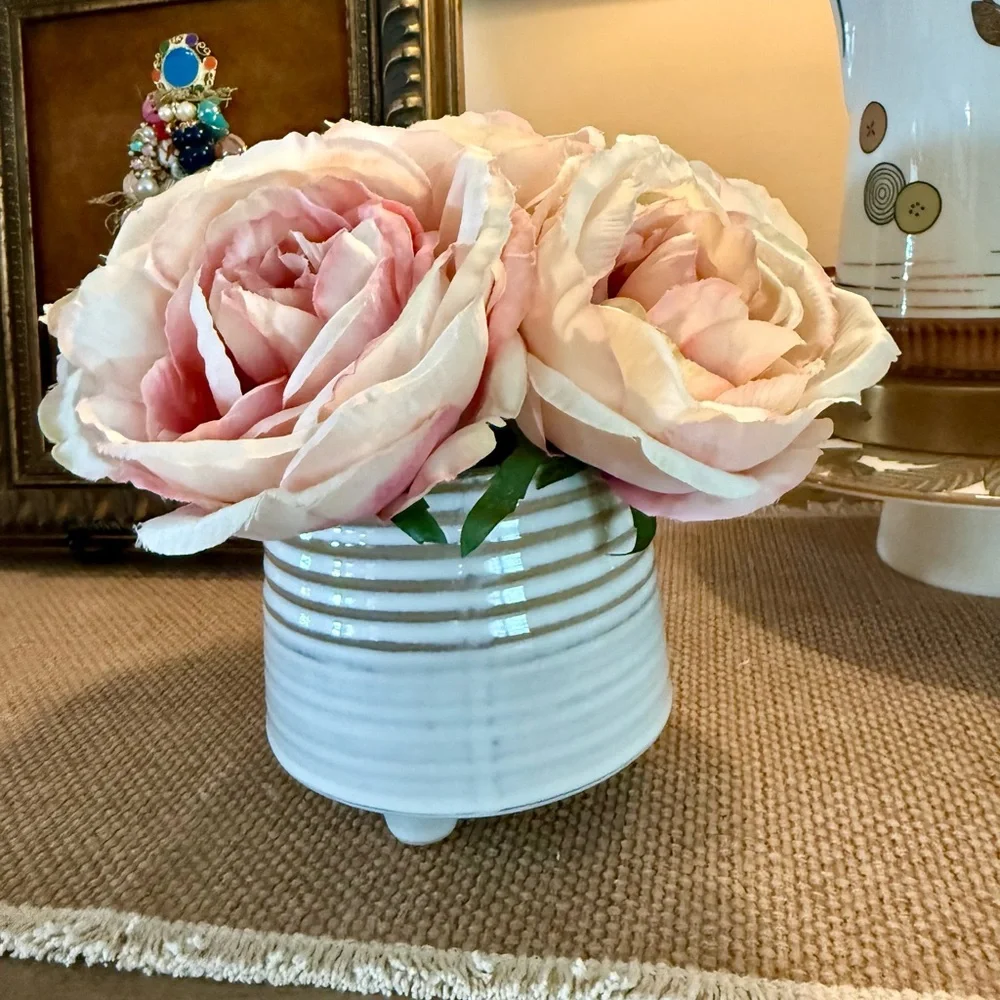 Hobby Lobby home decor Faux Floral Arrangement farmhouse flowers - Picture 1 of 8
